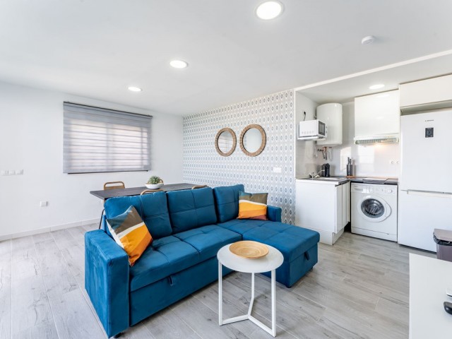Apartamento con 7 Dormitorios  en Benalmadena Costa