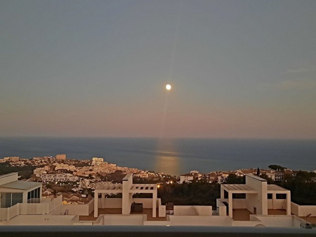 Penthouse avec 2 Chambres  à Benalmadena Pueblo