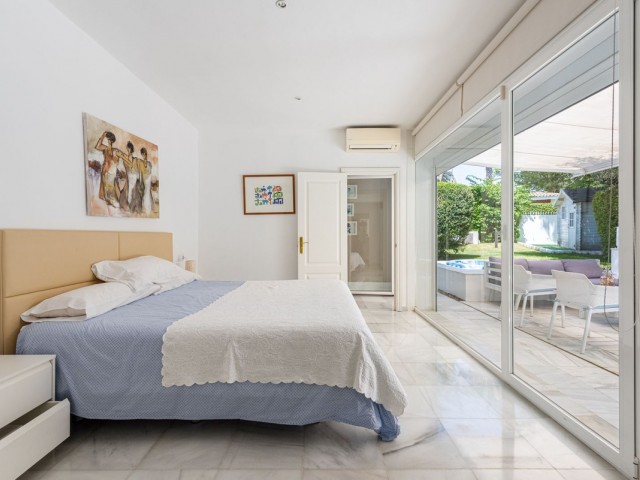 7 Bedrooms Villa in Los Monteros