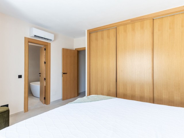 4 Slaapkamer Rijtjeshuis in Estepona