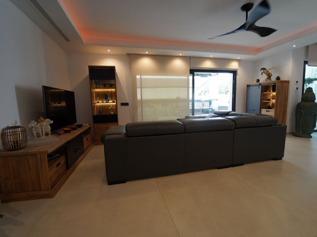 3 Bedrooms Villa in Mijas Golf