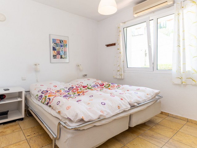 Villa con 3 Dormitorios  en Cerros del Aguila