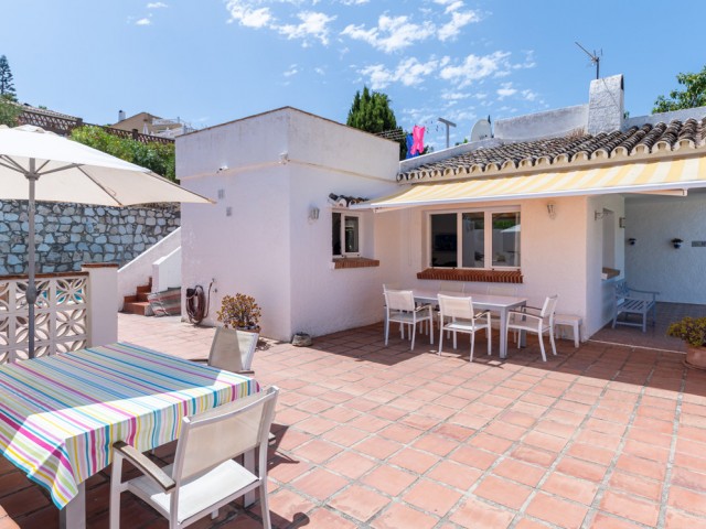 Villa con 3 Dormitorios  en Cerros del Aguila
