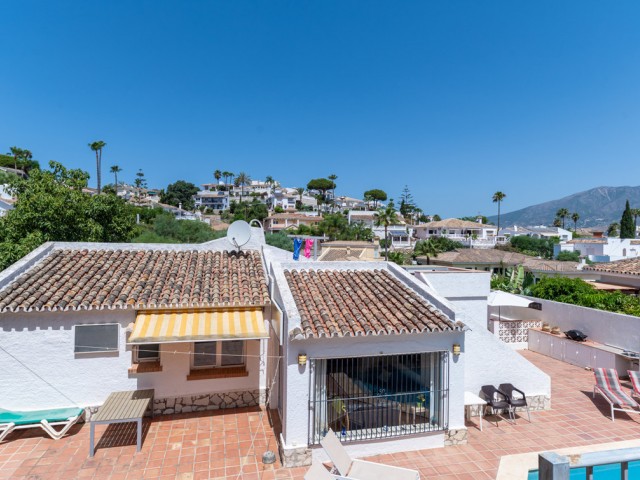 Villa con 3 Dormitorios  en Cerros del Aguila