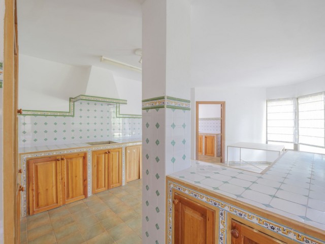 6 Makuuhuoneen Huvila San Roque Club