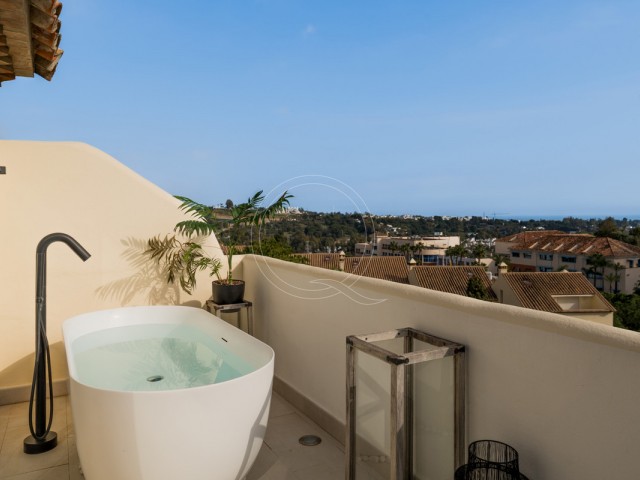 3 Bedrooms Townhouse in Marbella