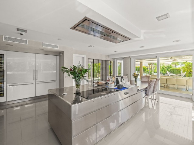8 Makuuhuoneen Huvila Bahía de Marbella