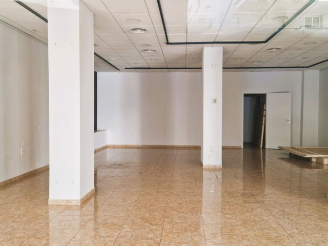 Comercial con 0 Dormitorios  en Marbella
