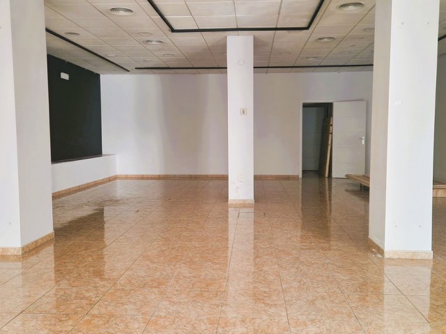 Comercial con 0 Dormitorios  en Marbella