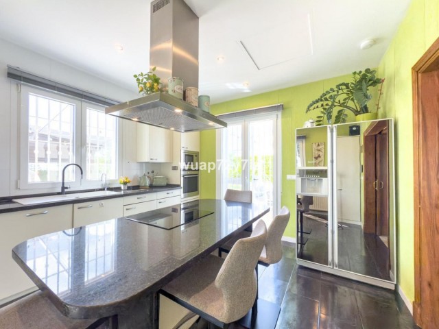 4 Schlafzimmer Villa in Istán