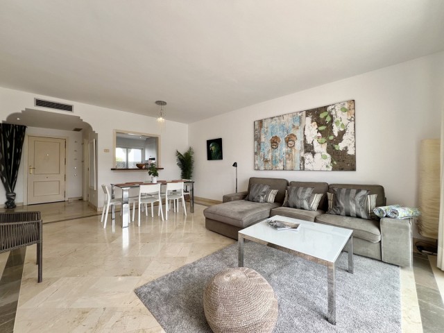 Penthouse, El Presidente, R5041303