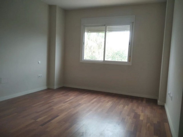 3 Bedrooms Townhouse in Calahonda