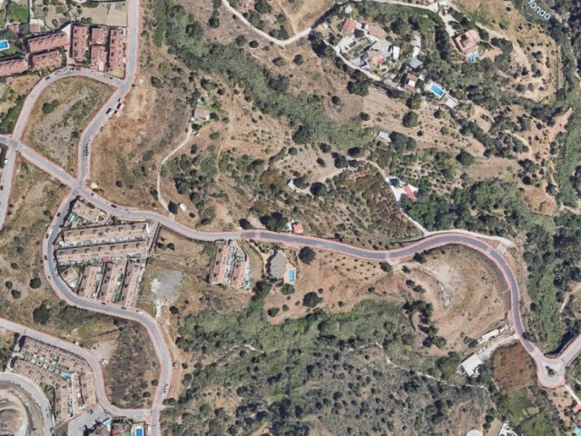  Plot in Benalmadena