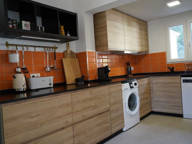 5 Bedrooms Villa in Mijas Golf