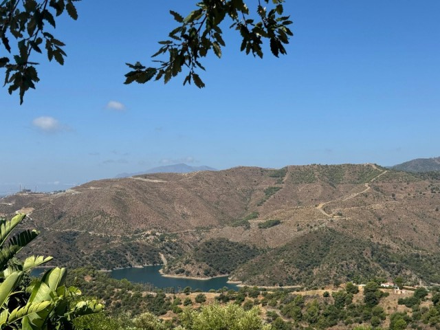 3 Makuuhuoneen Huvila Istán