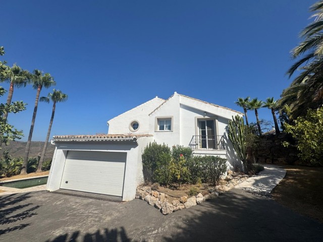 3 Makuuhuoneen Huvila Istán