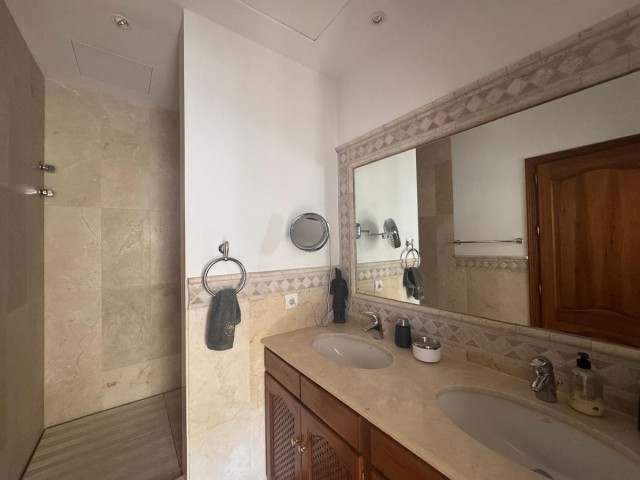 3 Makuuhuoneen Huvila Istán