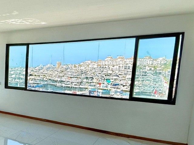 Penthouse in Puerto Banús
