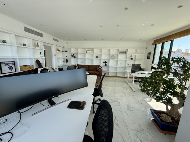 Penthouse in Puerto Banús