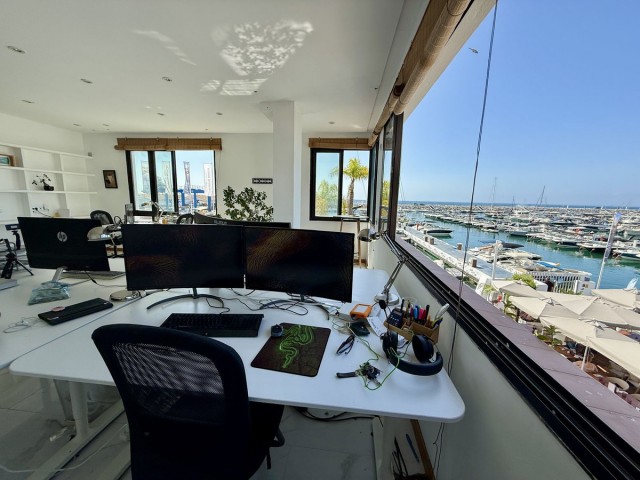 Penthouse in Puerto Banús