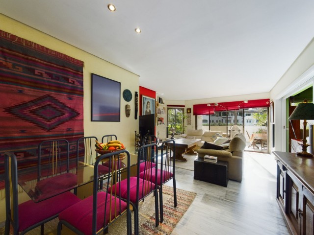 Appartement avec 3 Chambres  à Elviria