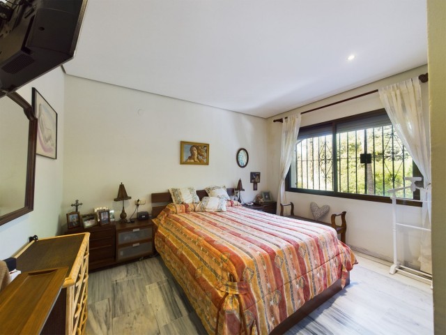 Appartement avec 3 Chambres  à Elviria