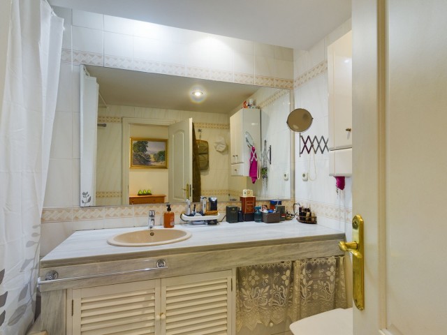 Appartement avec 3 Chambres  à Elviria