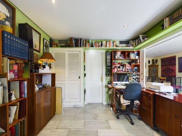 3 Soveroms Leilighet i Elviria