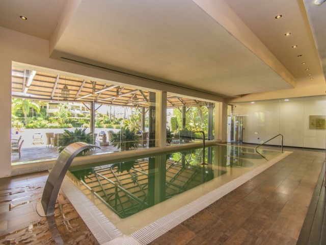 Apartment, Benahavis, R5120977