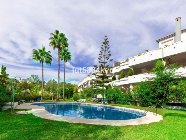 Apartamento con 3 Dormitorios  en The Golden Mile