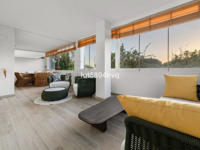 Apartamento con 3 Dormitorios  en The Golden Mile