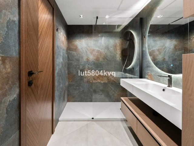 Apartamento con 3 Dormitorios  en The Golden Mile