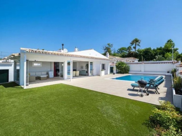 3 Bedrooms Villa in San Pedro de Alcántara