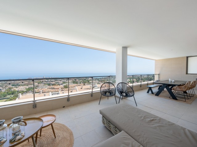 2 Bedrooms Apartment in Benalmadena