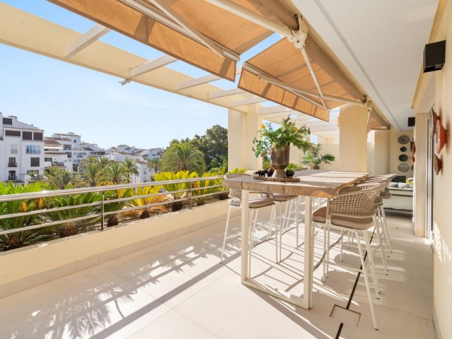 4 Sovrums Lägenhet i Puerto Banús