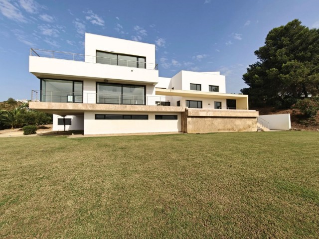 6 Bedrooms Villa in Sotogrande Alto