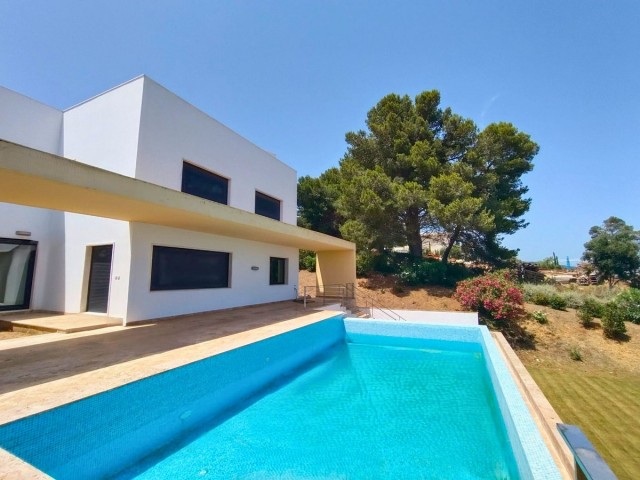 6 Bedrooms Villa in Sotogrande Alto