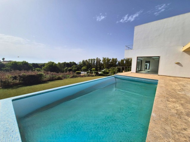 6 Bedrooms Villa in Sotogrande Alto