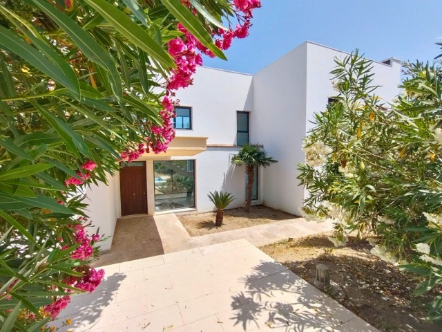 6 Bedrooms Villa in Sotogrande Alto
