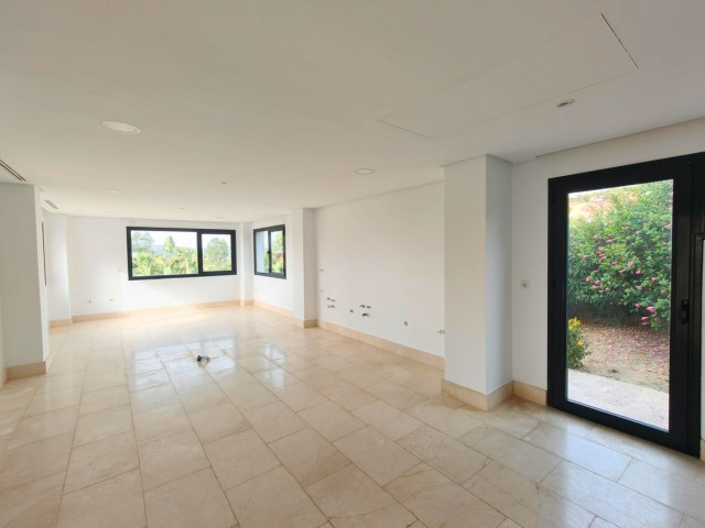 6 Bedrooms Villa in Sotogrande Alto