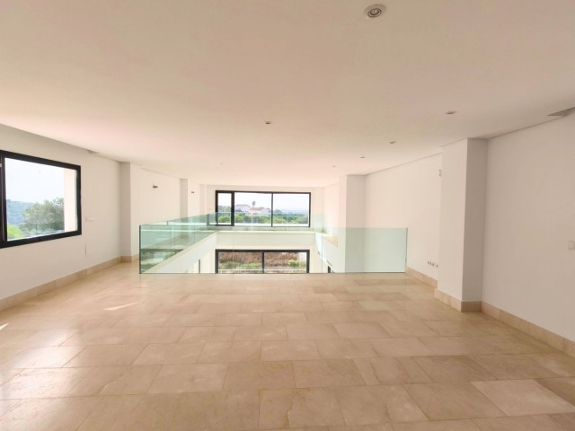 6 Bedrooms Villa in Sotogrande Alto