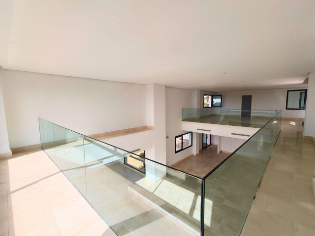 6 Bedrooms Villa in Sotogrande Alto