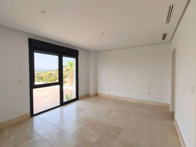 6 Bedrooms Villa in Sotogrande Alto