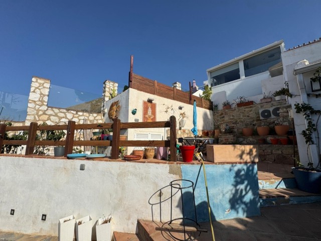 Villa con 5 Dormitorios  en Benalmadena Pueblo