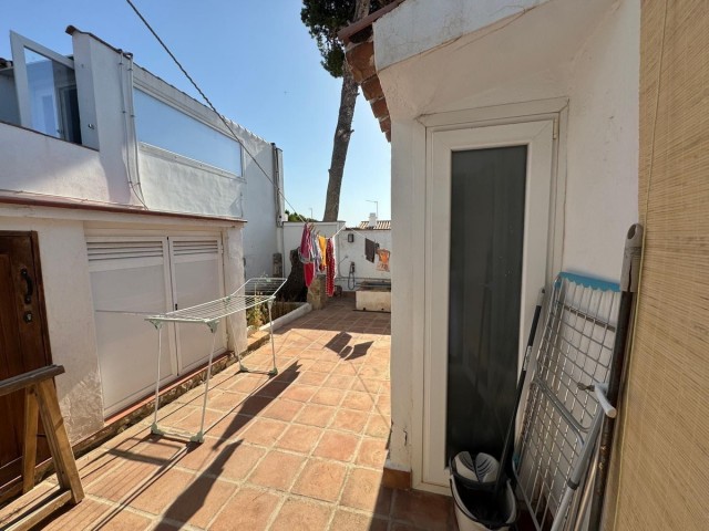 Villa con 5 Dormitorios  en Benalmadena Pueblo