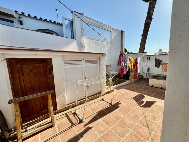 Villa con 5 Dormitorios  en Benalmadena Pueblo