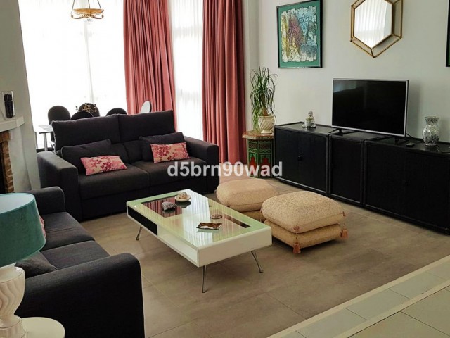 3 Bedrooms Villa in Marbella