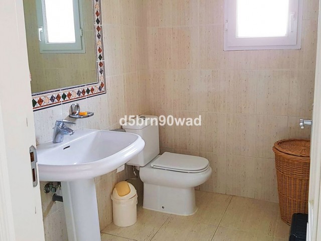 3 Bedrooms Villa in Marbella