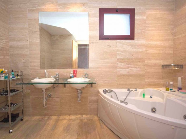 Appartement avec 4 Chambres  à New Golden Mile