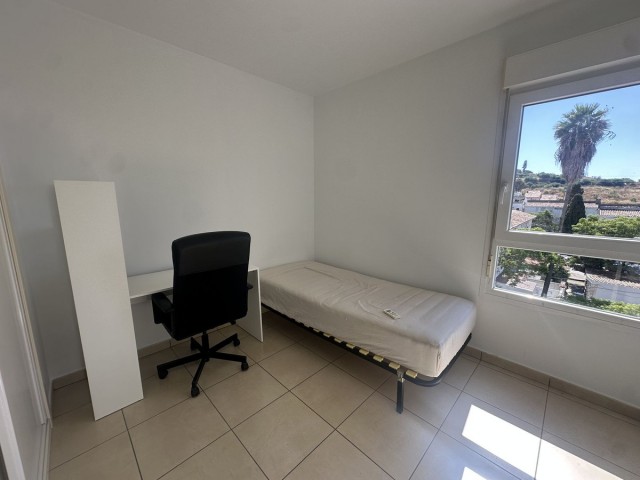 Apartamento con 3 Dormitorios  en Nueva Andalucía